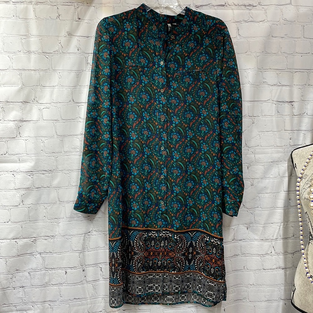 Kut from the Kloth sheer button from tunic dress top size 8